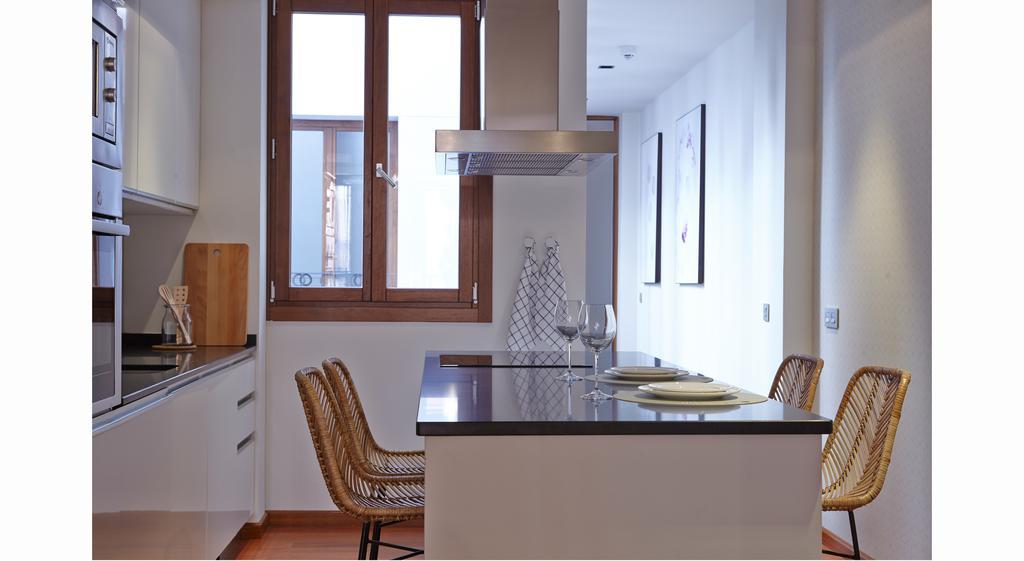 60 Balconies Design Madri Exterior foto