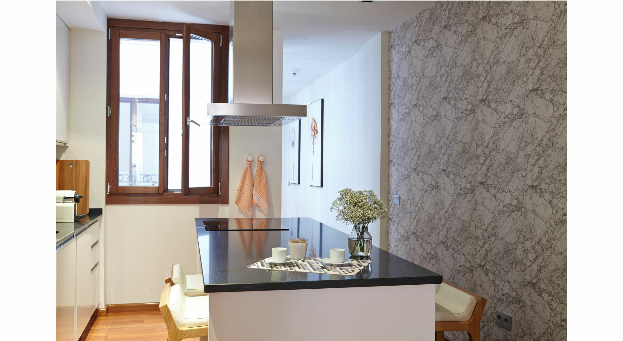 60 Balconies Design Madri Exterior foto